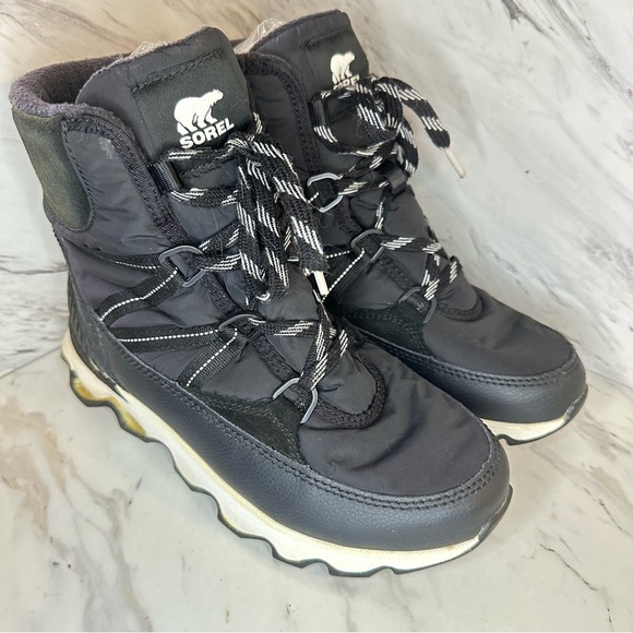 SOREL Kinetic Sport Lug Sole Booties - Black - Size 8 - Picture 6 of 11